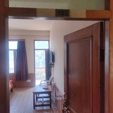 Roop Mountain Homestay Manāli エクステリア 写真
