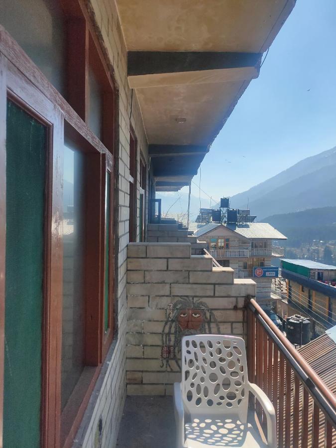 Roop Mountain Homestay Manāli エクステリア 写真