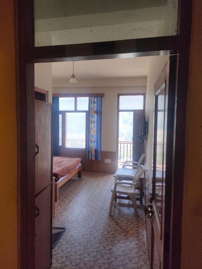 Roop Mountain Homestay Manāli エクステリア 写真